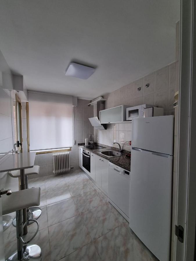 Appartamento Vivienda Silvia Renfe León Esterno foto